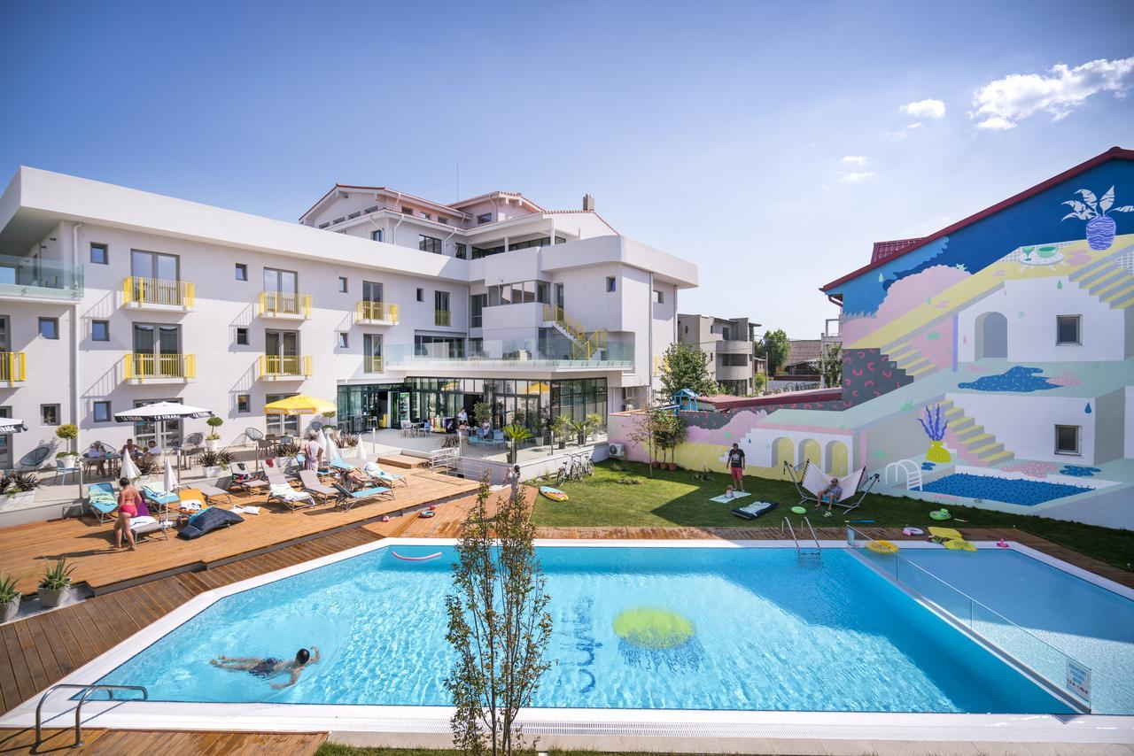 Nayino Resort Hotel Navodari Exterior photo